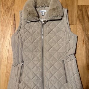 Calvin Klein Women's Tan Quilted Vest with Faux Fur Collar